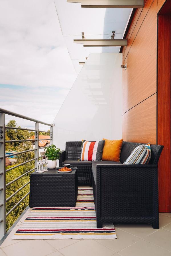 Blue Sky Apartment Hel